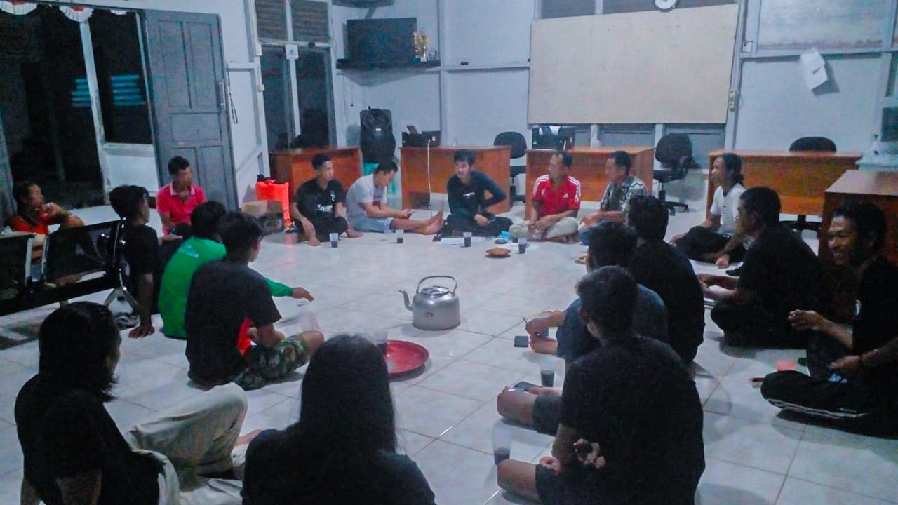 Rapat patroli hutan desa penepian raya