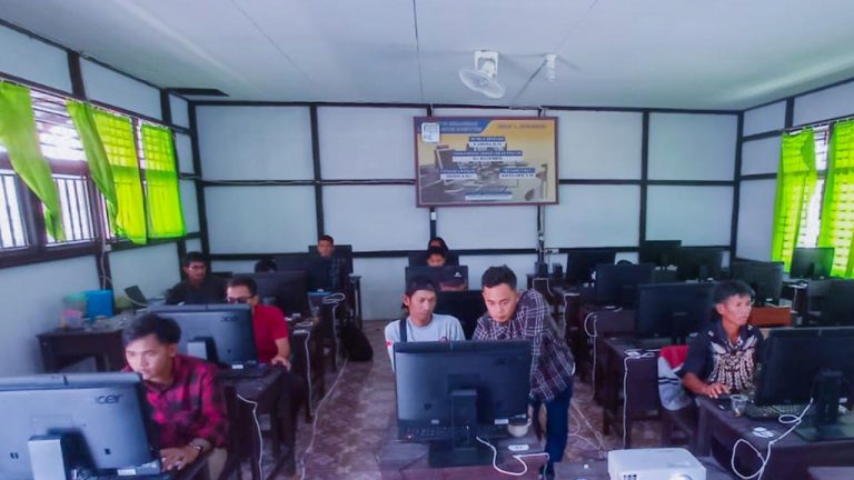 Pelatihan Komputer