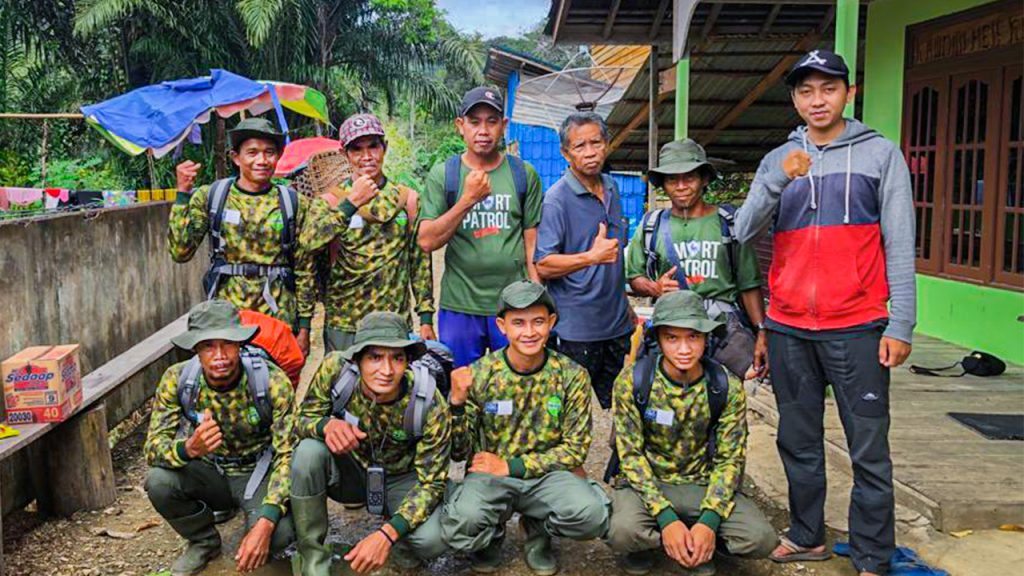 Tim patroli hutan