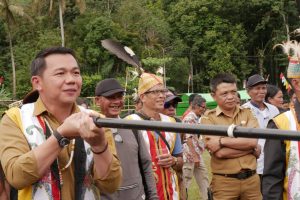 Bupati Kapuas Hulu