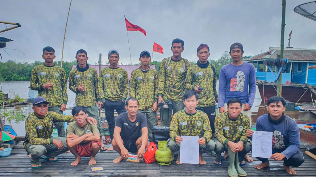 Patroli hutan desa