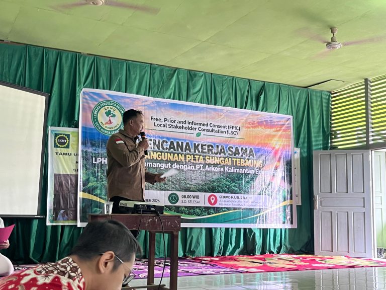Rencana Pembangunan PLTA Sungai Tebaung Dibahas melalui FPIC di Nanga Semangut
