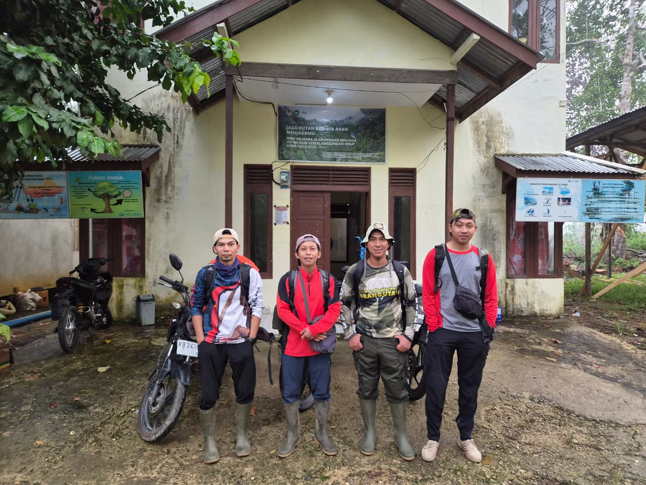 Monitoring hutan desa
